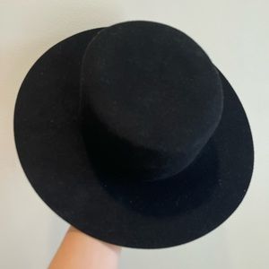 Gigi Pip Dahlia Boater hat